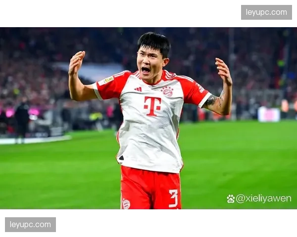 转会流言：曼联派出球探现场考察那不勒斯中卫金玟哉